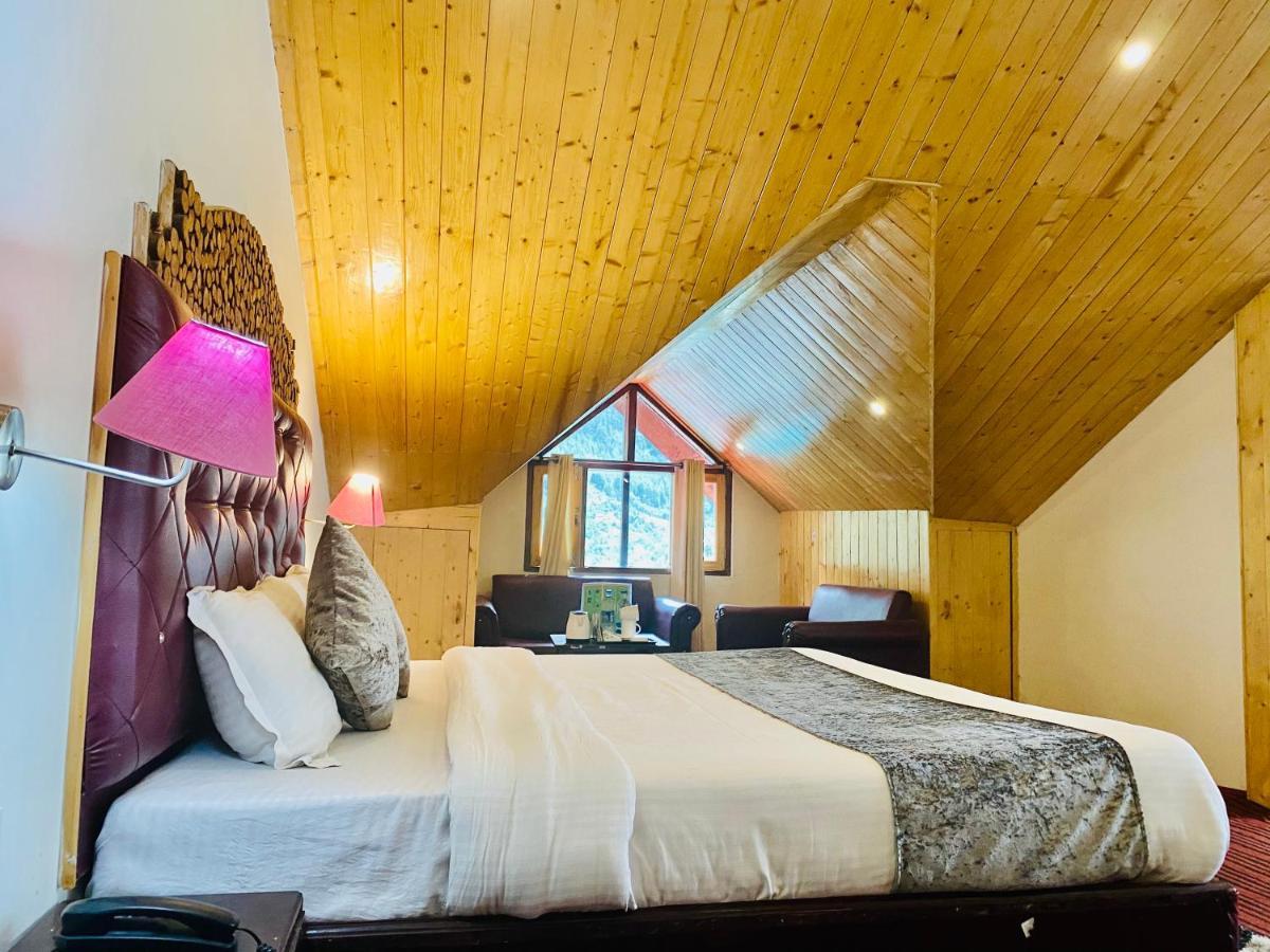 Hotel Hadimba Palace - Near Mall Road Manali  Bagian luar foto