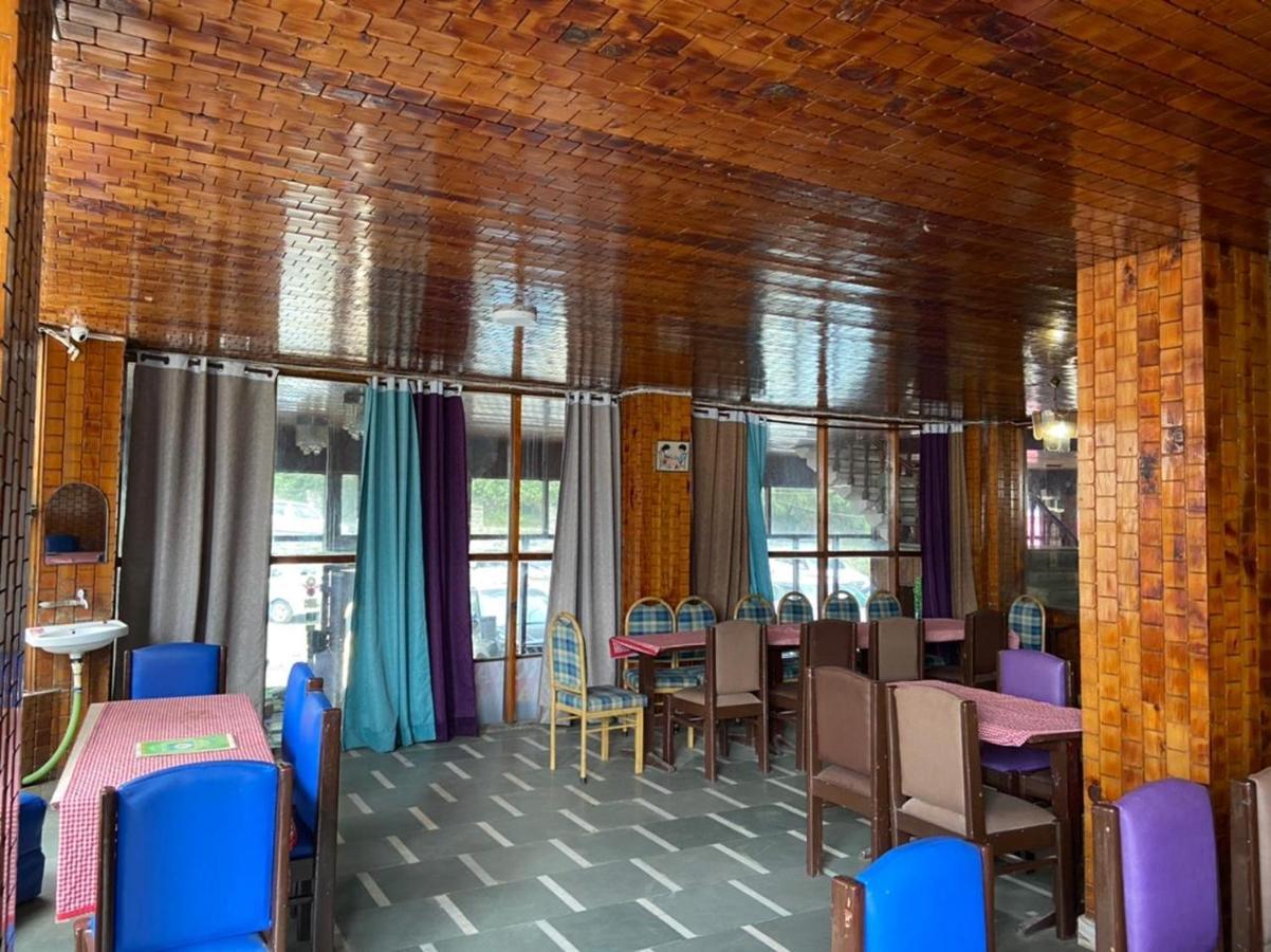 Hotel Hadimba Palace - Near Mall Road Manali  Bagian luar foto